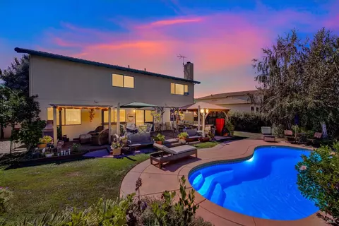 960 Suffolk Way, Fairfield, CA 94533