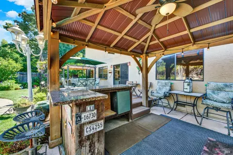 Exterior - 960 Suffolk Way, Fairfield, CA 94533 photo 5 of 36