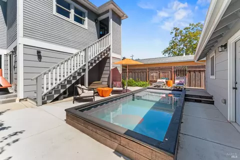 Exterior - 1533 G St, Napa, CA 94559 photo 11 of 24