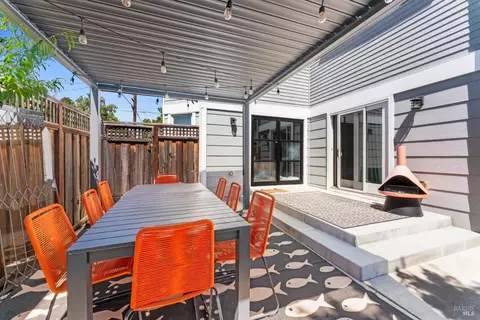 Exterior - 1533 G St, Napa, CA 94559 photo 6 of 24