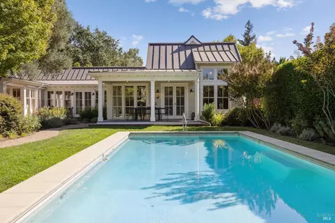 248 France St, Sonoma, CA 95476