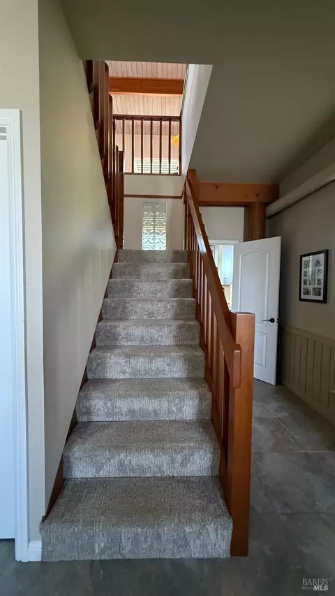 1576 Milton Rd, Napa, CA 94559 photo 5
