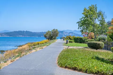 View/Area - 13 Hingham Cv, San Rafael, CA 94901 photo 1 of 5