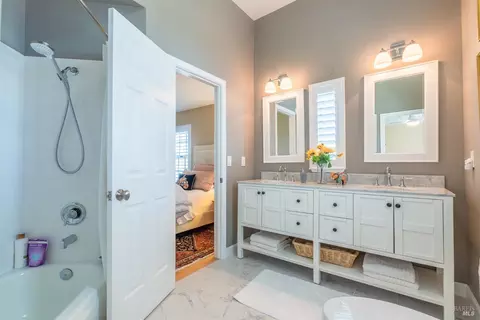 Bath - 13 Hingham Cv, San Rafael, CA 94901 photo 3 of 4