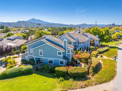 View/Area - 13 Hingham Cv, San Rafael, CA 94901 photo 3 of 5