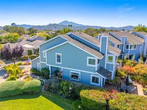 View/Area - 13 Hingham Cv, San Rafael, CA 94901 photo 2 of 5
