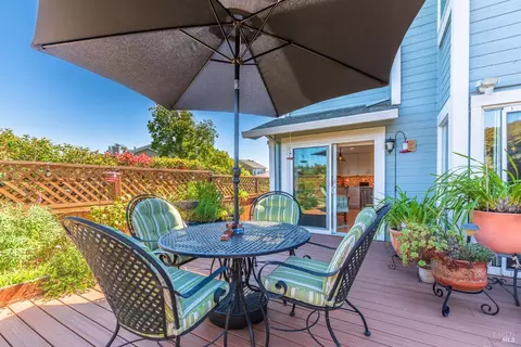 Exterior - 13 Hingham Cv, San Rafael, CA 94901 photo 9 of 14