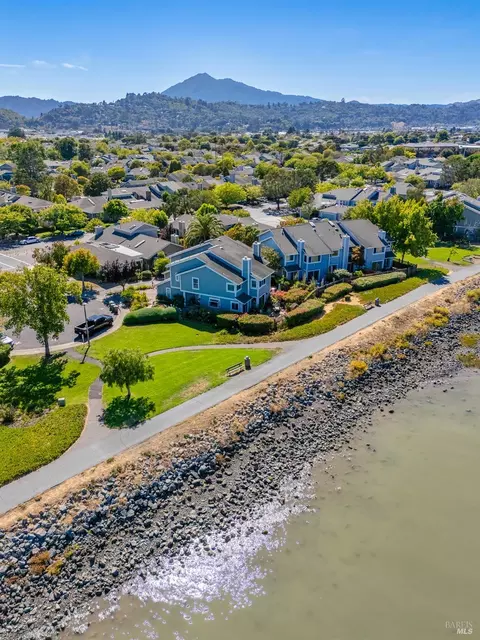 View/Area - 13 Hingham Cv, San Rafael, CA 94901 photo 5 of 5