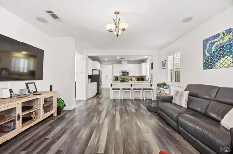 1407 Eucalyptus Dr, Vallejo, CA 94591 photo 16