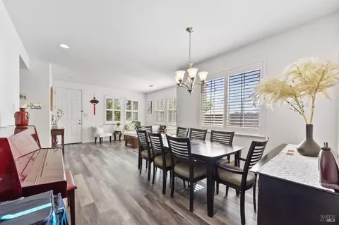 1407 Eucalyptus Dr, Vallejo, CA 94591 photo 4