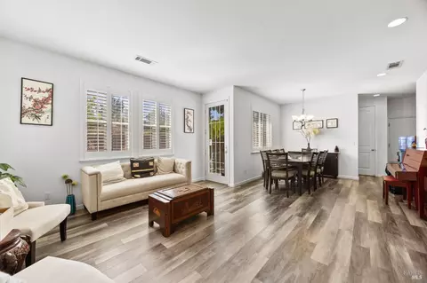1407 Eucalyptus Dr, Vallejo, CA 94591 photo 7