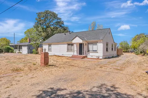 1021-1027 Butler Ave, Santa Rosa, CA 95407