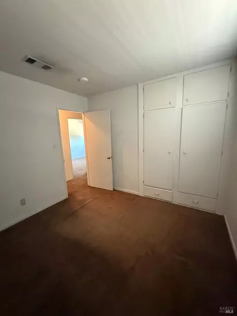 Bedroom - 760 E Atlantic Ave, Fairfield, CA 94533 photo 2 of 6