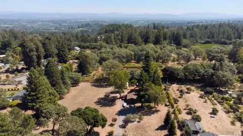 4009 Harrison Grade Rd, Sebastopol, CA 95472