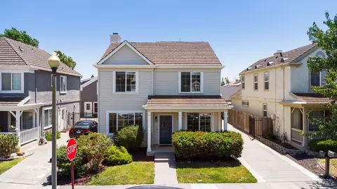 5208 Academy Dr, Fairfield, CA 94534