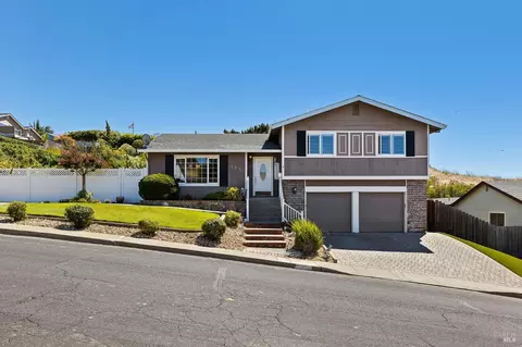 132 Chelsea Hills Dr, Benicia, CA 94510
