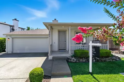 Exterior - 463 Goblet Pl, Windsor, CA 95492 photo 2 of 11