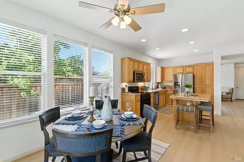 Dining - 463 Goblet Pl, Windsor, CA 95492 photo 2 of 2