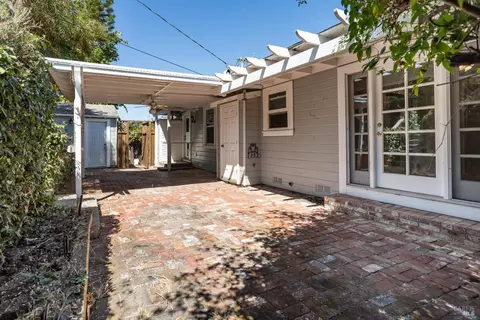 Exterior - 127 Hill Dr, Vallejo, CA 94590 photo 4 of 12