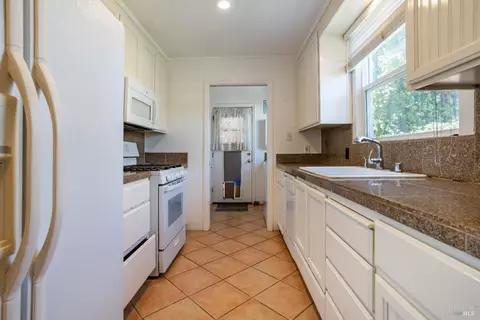 Kitchen - 127 Hill Dr, Vallejo, CA 94590 photo 1 of 3