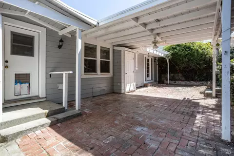 Exterior - 127 Hill Dr, Vallejo, CA 94590 photo 7 of 12