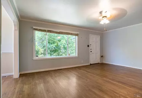 Living - 127 Hill Dr, Vallejo, CA 94590 photo 3 of 3