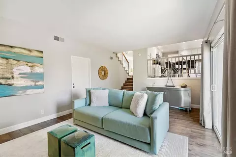Living - 1412 Granada St, Vallejo, CA 94591 photo 2 of 2