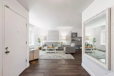 Entry Way - 1412 Granada St, Vallejo, CA 94591 photo 1 of 9