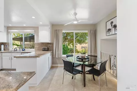 Dining - 1412 Granada St, Vallejo, CA 94591 photo 3 of 4
