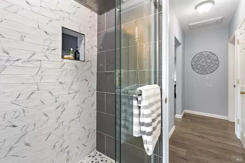 Bath - 1225 Arkansas St, Vallejo, CA 94590 photo 2 of 3