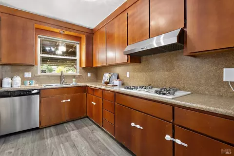Kitchen - 1225 Arkansas St, Vallejo, CA 94590 photo 3 of 3