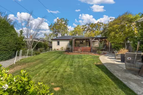 Exterior - 1225 Arkansas St, Vallejo, CA 94590 photo 5 of 11