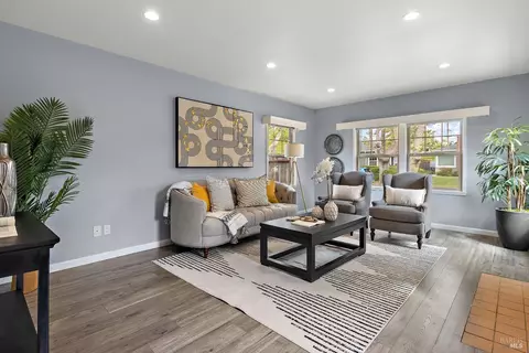 Living - 1225 Arkansas St, Vallejo, CA 94590 photo 1 of 3