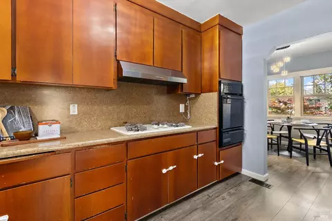 Kitchen - 1225 Arkansas St, Vallejo, CA 94590 photo 2 of 3