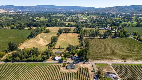 9901 Gibson Ln, Potter Valley, CA 95469