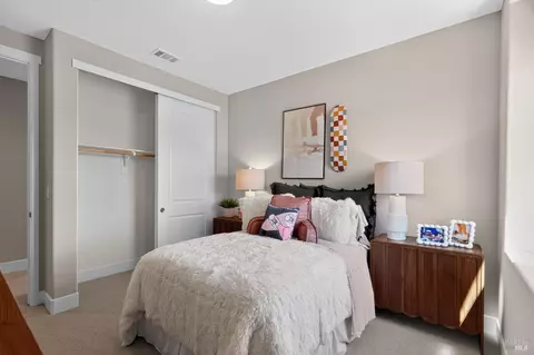 Bedroom - 400 Beyers St, Oakley, CA 94561 photo 7 of 8