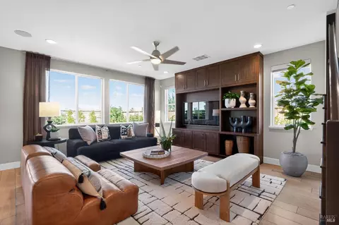 Living - 400 Beyers St, Oakley, CA 94561 photo 3 of 3
