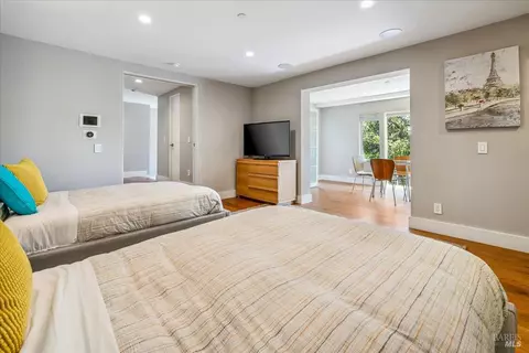 Bedroom - 34 Fairview Ave, Corte Madera, CA 94925 photo 7 of 7
