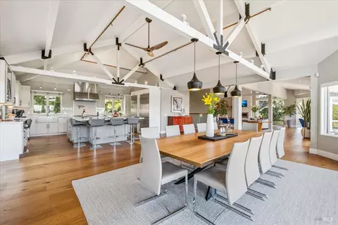 Dining - 34 Fairview Ave, Corte Madera, CA 94925 photo 3 of 5
