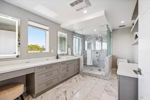 Bath - 34 Fairview Ave, Corte Madera, CA 94925 photo 7 of 8