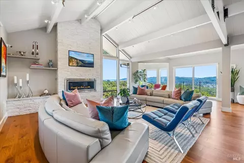 Living - 34 Fairview Ave, Corte Madera, CA 94925 photo 2 of 5