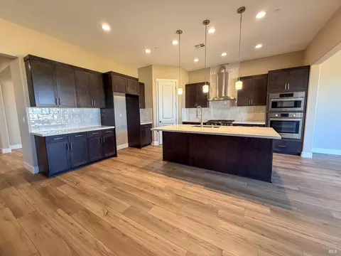 Kitchen - 404 Beyers St, Oakley, CA 94561 photo 1 of 2