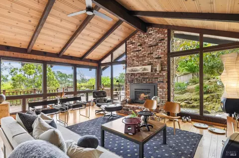 1 Carolyn Ln, Mill Valley, CA 94941