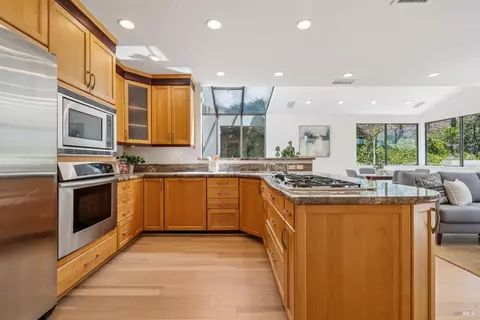 40 Windward Dr, Corte Madera, CA 94925 photo 9