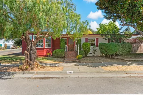 501 Mountain View Ave, Petaluma, CA 94952