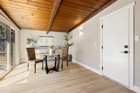 Dining - 242 Arbor St, Vacaville, CA 95688 photo 2 of 3