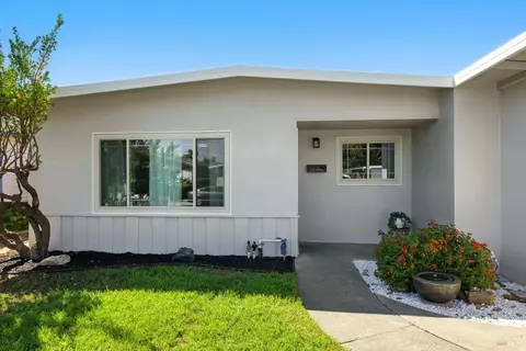 Exterior - 242 Arbor St, Vacaville, CA 95688 photo 3 of 7