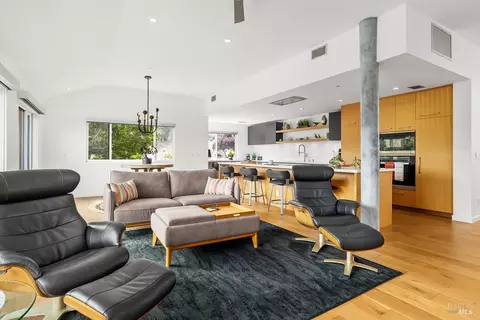 Living - 30 Toyon Ct, Corte Madera, CA 94925 photo 1 of 3