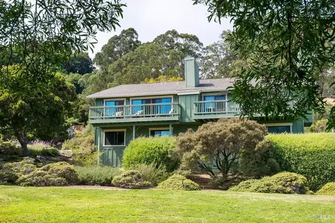 30 Toyon Ct, Corte Madera, CA 94925