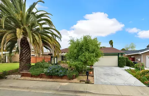 204 Holiday Hills Dr, Martinez, CA 94553